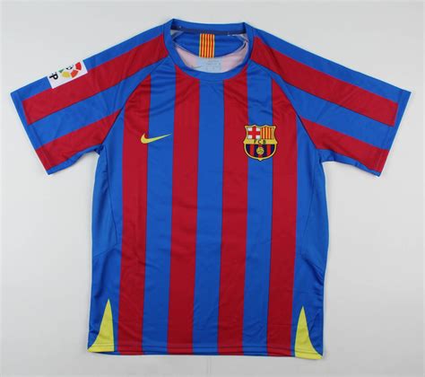 Ronaldinho Signed FC Barcelona Jersey Inscribed "R10" (Beckett COA) | Pristine Auction