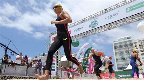 Praia De Copacabana Recebe O Circuito Rei E Rainha Do Mar