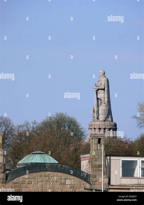 Bismarckdenkmal Hi Res Stock Photography And Images Alamy