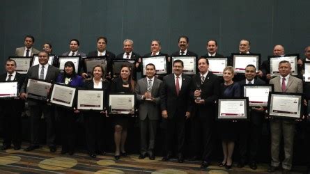 Por segundo año consecutivo recibe DGI Premio Nuevo León a la