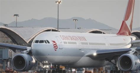 Flyingphotos Magazine News New Cathay Dragon Embarks On First Flight