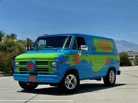 1974 Chevrolet Custom Restored Scooby Doo Mystery Machine Van Classic