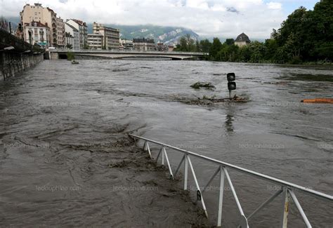 France Monde Pluies Inondations La Vigilance Orange Lev E En Is Re