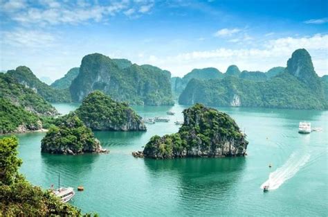 Visiting Ha Long Bay The Ultimate Guide Travelcrush