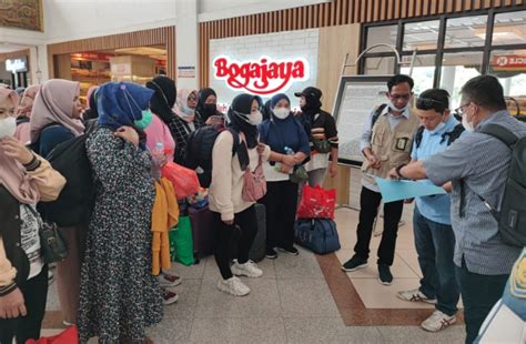 Terciduk Di Bandara Juanda Calon Pekerja Migran Dipulangkan Ke Ntb