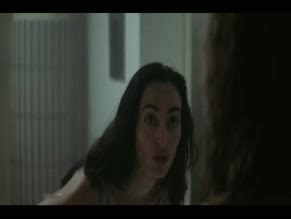 PRISE AU PIEGE NUDE SCENES AZNude