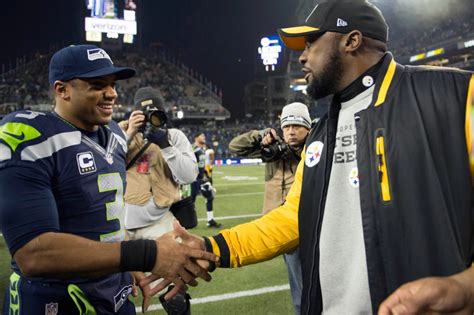 Pittsburgh Steelers Coach Mike Tomlin Expects Qb Russell Wilson To Play Vs Buffalo Bills