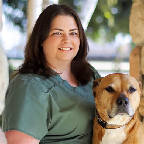 Dr Sylvia Cushman Veterinarian In Turlock Find Vet Care