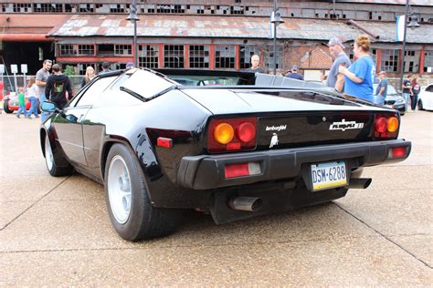 Lamborghini Jalpa 1982 - 1988 Specs and Technical Data, Fuel ...