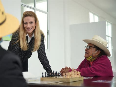 Inaugura Fernanda Castillo De Del Mazo Tres Casas De D A Del Adulto Mayor