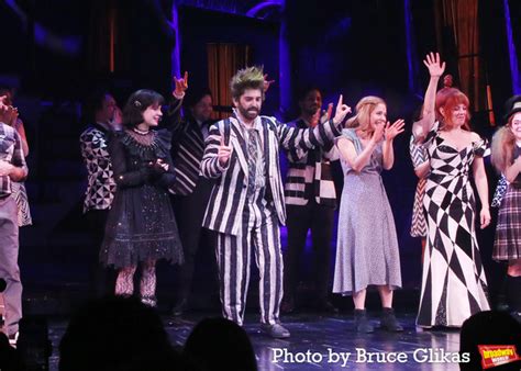 Photos The Cast Of BEETLEJUICE Take Their Closing Night Curtain Call