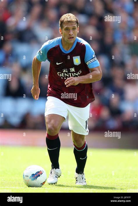 STILIYAN PETROV ASTON VILLA FC ASTON VILLA FC VILLA PARK BIRMINGHAM ...