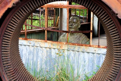 Machinery And Bust In Minas De Matahambre Pinar Del Rio Cuba Robin