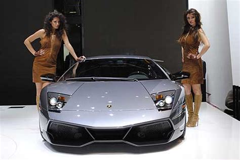 Salone Di Ginevra Hostess Stand Lamborghini Sexy Girls E Supercar