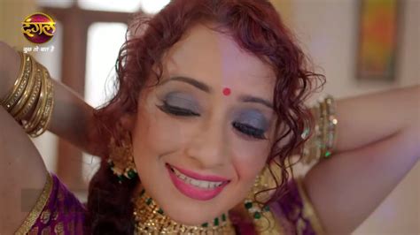 Hot Seductive Aunty Steamy Scenes Crime Alert