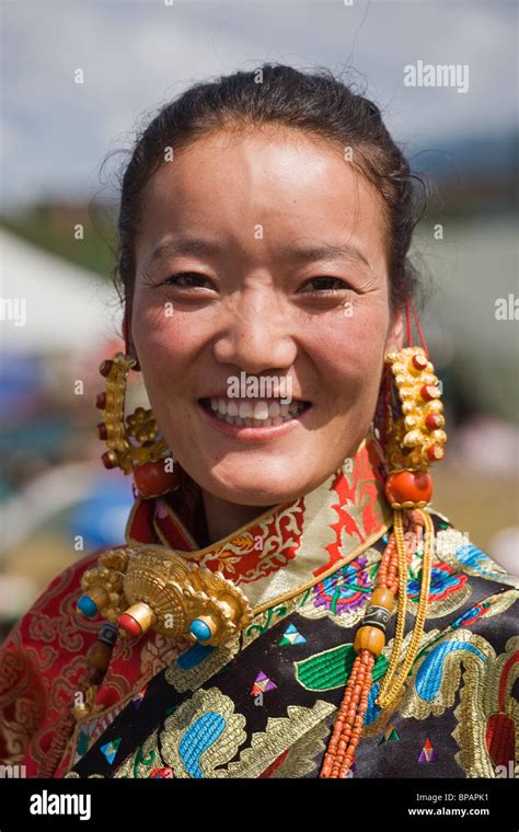 Dance Horse Festival Litang Tibet Tradition China Stock Photo Alamy