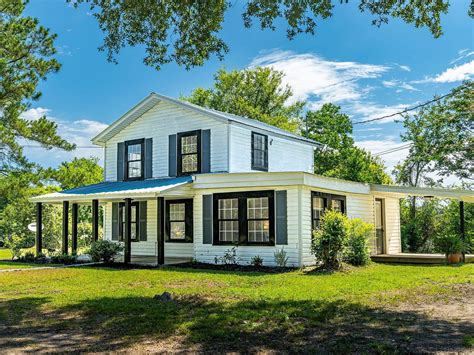 2939 N 5th Ave Laurel Ms 39440 Mls 138476 Zillow