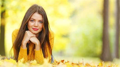 1920x1080 Face Women Looking At Viewer Trees Brunette Nature Blue Eyes