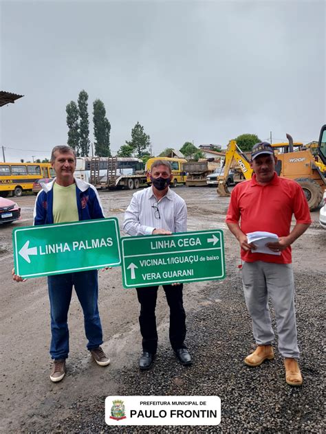 Paulo Frontin faz implantação de placas de localização no interior do