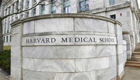 Best Medical Colleges In The World Scholarshiptab
