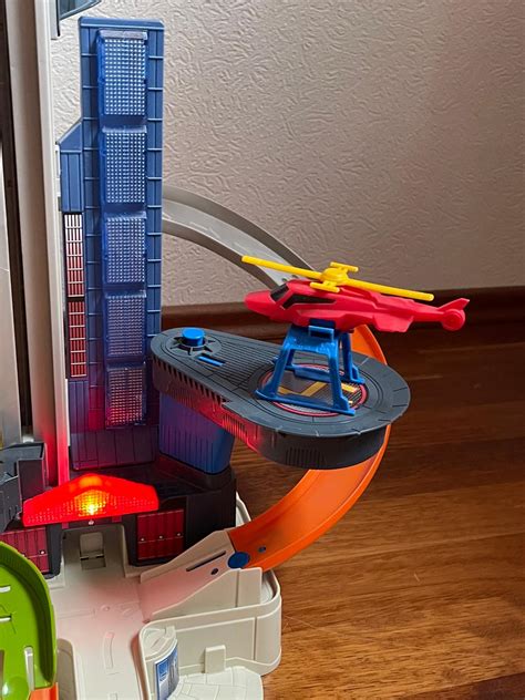 Hot Wheels Mega City Parkgarage in 64846 Groß Zimmern für 48 00 zum Verkauf Shpock DE
