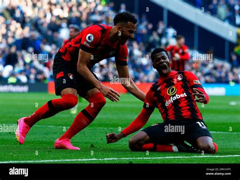 Dango Ouattara Celebrates Winning Goal During The English Premier