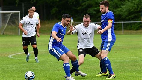 Auf einen Blick Wechsel in der Bezirksliga Süd FuPa