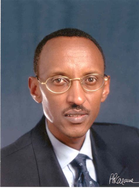 Brise le silence.: Gwynne Dyer: Rwanda president Paul Kagame tiptoes ...