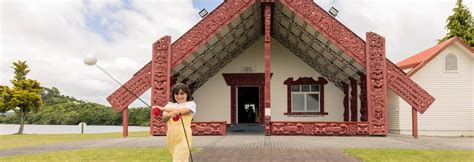 Marae Māori Meeting Ground 100 Pure New Zealand