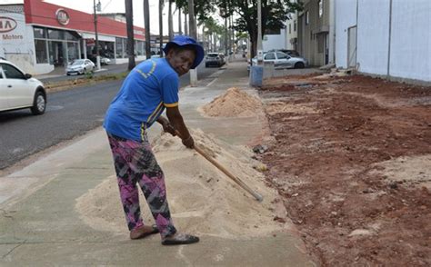 Servente De Pedreiro Cida Faz Sucesso No Quitandinha Rcia Araraquara