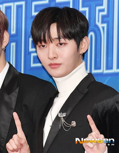 Yoon Jisung Is Currently Preparing For His Solo Debut ~ All Access Asia