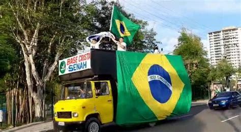 Manifestantes Fazem Carreata A Favor Do Governo Bolsonaro E Contra