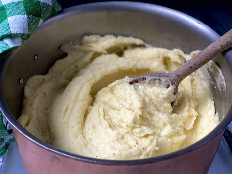 Creamy Mashed Potatoes Alton Brown