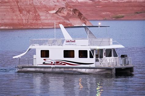 The Expedition Economy Houseboat | Available for rent at Lake Powell in ...