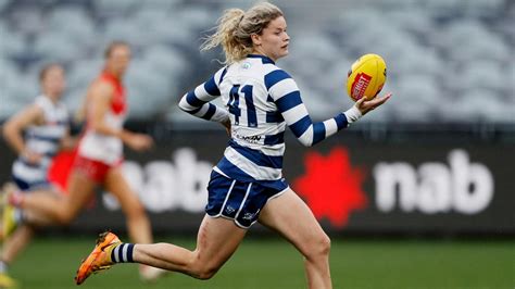 Geelong Aflw Amy Mcdonald Wins Third Straight Best And Fairest