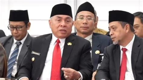 Beri Sinyal Kembali Pilgub Kaltim Bersama Hadi Mulyadi Isran Dukung