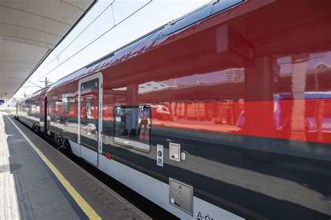 ÖBB nehmen ersten Railjet der neuen Generation von Siemens Mobility in