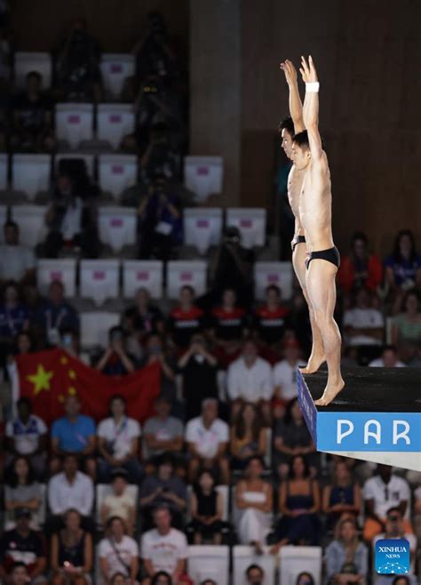 Olympics China S Lian Junjie And Yang Hao Win Men S Synchro 10m Platform