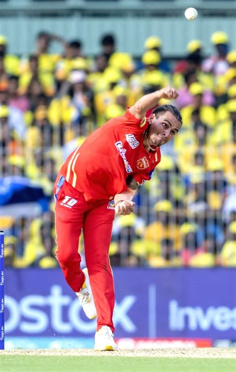 Chennai PBKS Bowler Rahul Chahar Bowls