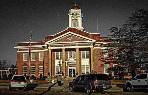 Lee County Courthouse Leesburg Ga 2 In 2021 Leesburg Lee County