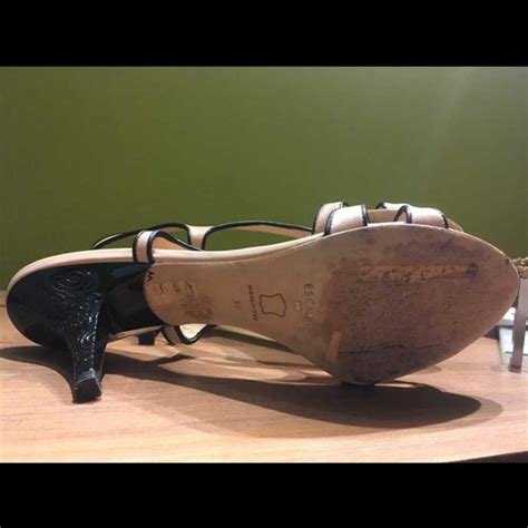 Escada Rare Nude Art Deco Pumps Gem