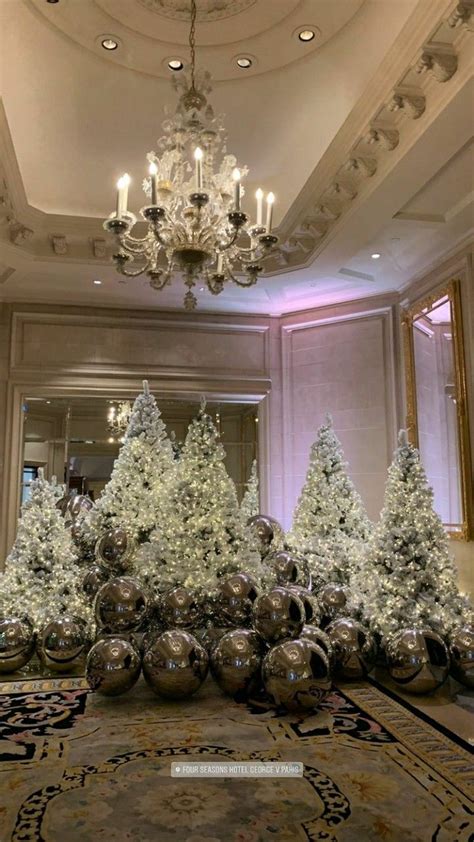 Elegant Christmas Tree Inspiration