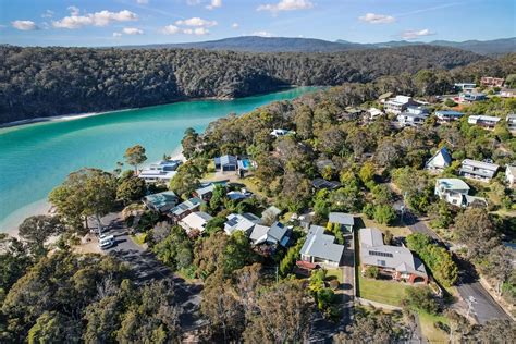 The Pambula Beach House - Henley Holidays Jindabyne