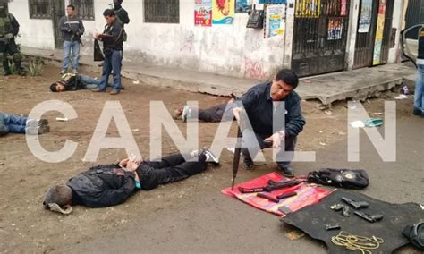 San Juan De Lurigancho Capturan A 4 Sujetos Que Portaban Armas De