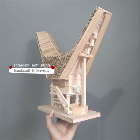 Jual MINIATUR RUMAH ADAT TONGKONAN TORAJA Shopee Indonesia