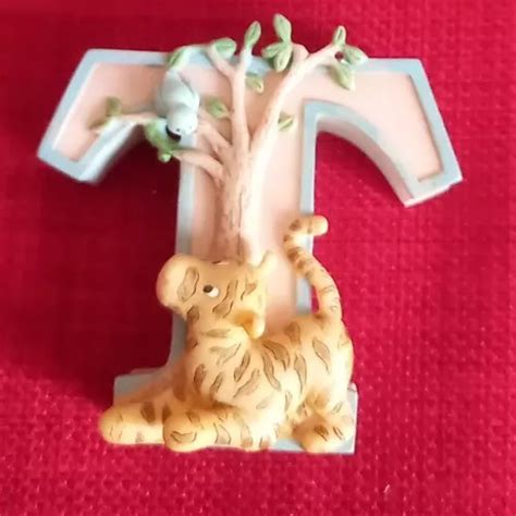 DISNEY CLASSIC WINNIE The Pooh Alphabet Letter T Michel Co Resin W