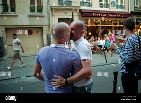 Gays Men Paris France Gay Pride Hi Res Stock Photography And Images Alamy
