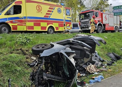 Wypadek Pod Grudzi Dzem Dwie Osoby Ranne Remiza Pl Polski Serwis