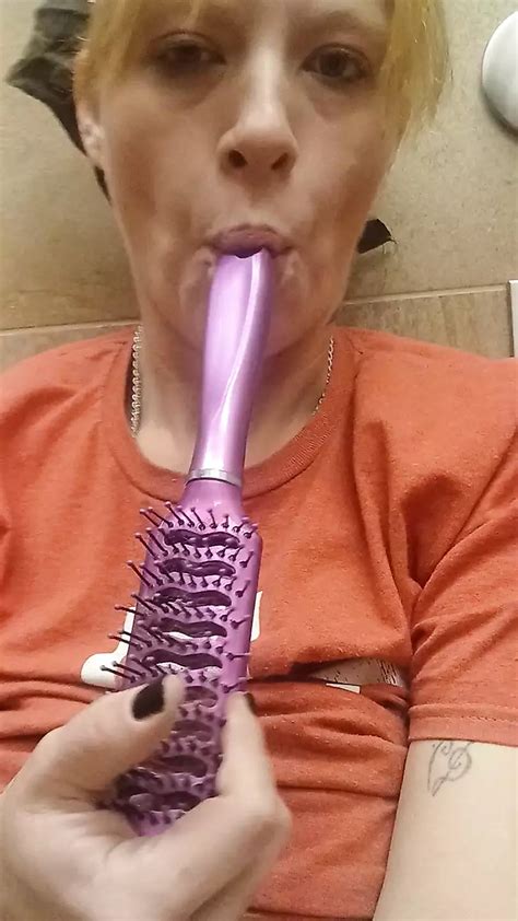 Sunshine Misfit Is Bored And Horny At A Truck Stop Porn Fc XHamster