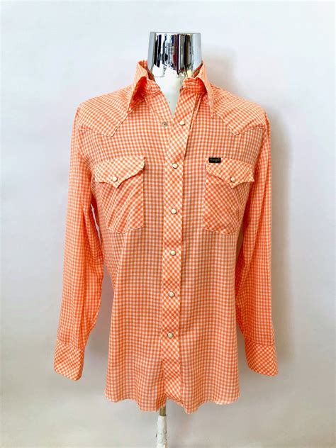 Vintage Men S 70 S Wrangler Checkered Western Shirt Etsy Western Shirts Shirts Vintage Men